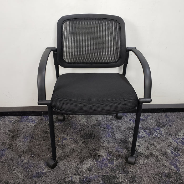 Rolling Mesh Back Guest Chair