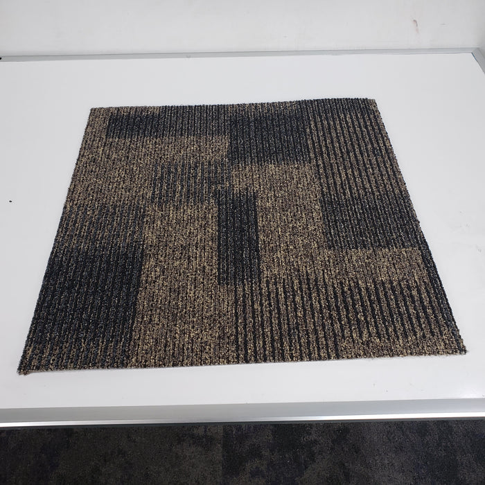 REO2T Carpet Square - 355 Square Feet (#5774)