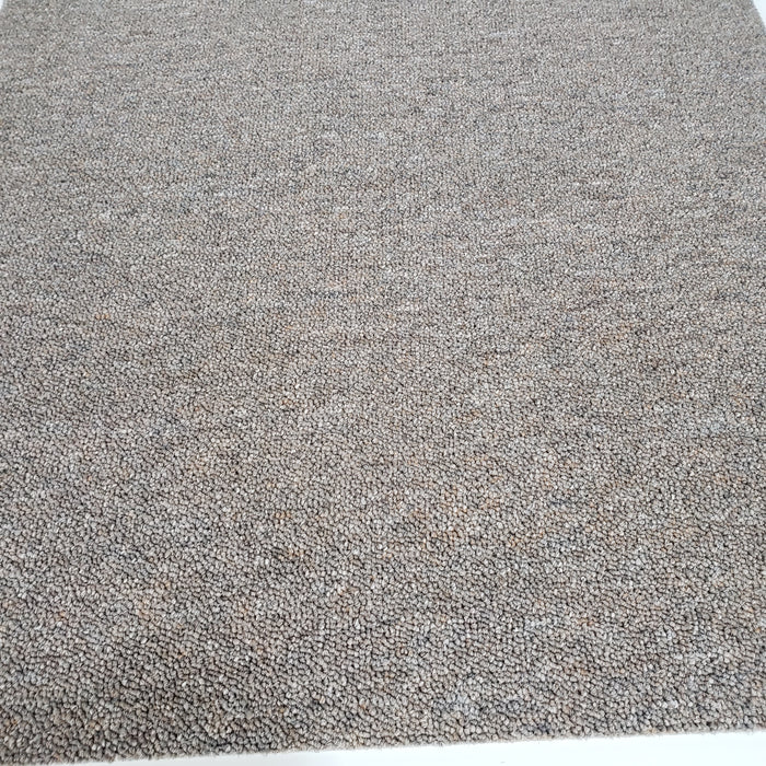 Fieldstone Carpet Square - 380 Square Feet (#5775)