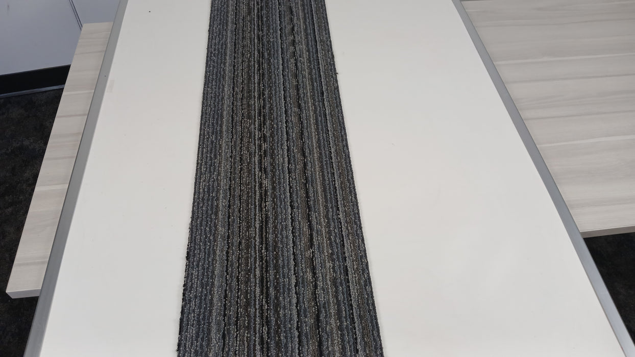 Mannington Carpet Square - 353 Square Feet (#6301)