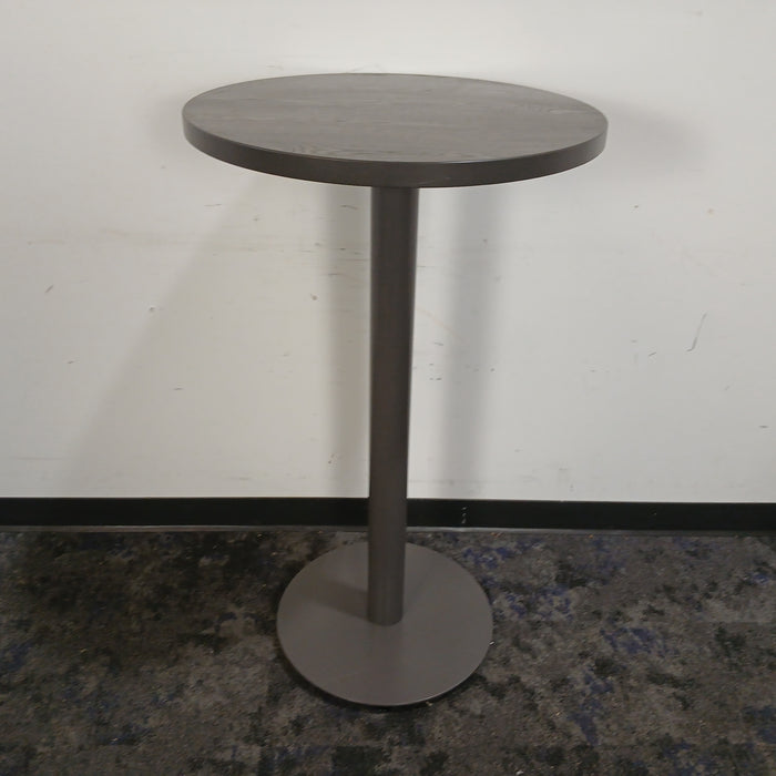 24" Round Standing Table