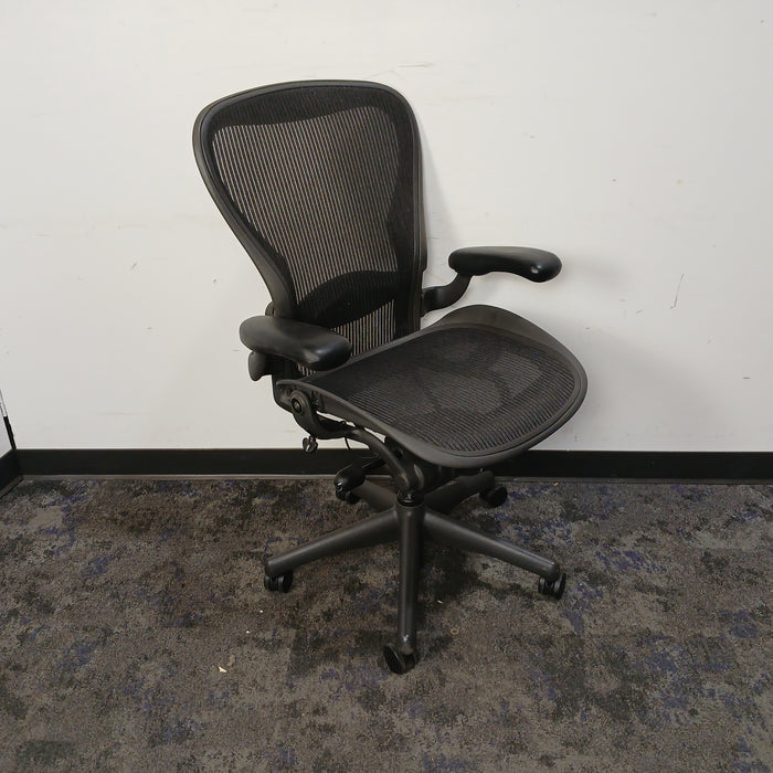 Herman Miller Aeron - Size C