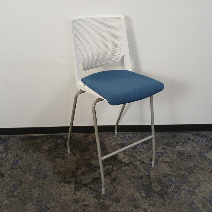 Very Side Chair