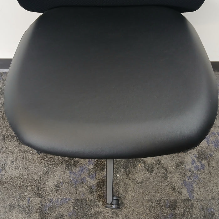 Soji Conference Room Chair