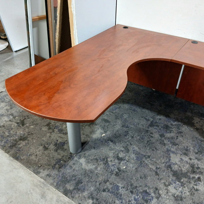 L-Shape Desk