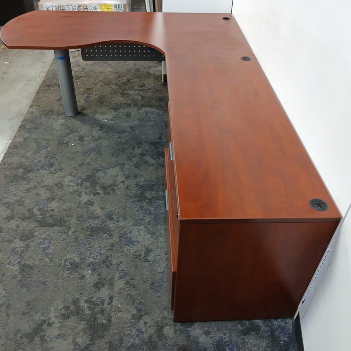 L-Shape Desk