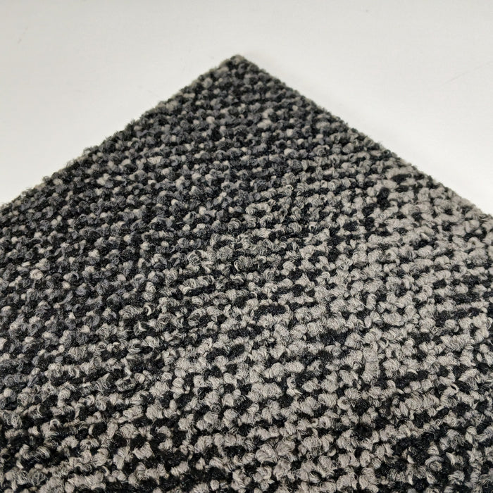 Carpet Plank - 484 Square Feet (#6876)