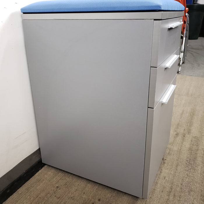 Rolling 3 Drawer Pedestal File Cabinet