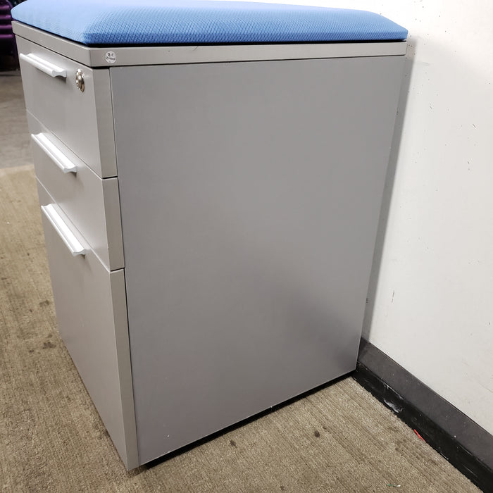 Rolling 3 Drawer Pedestal File Cabinet