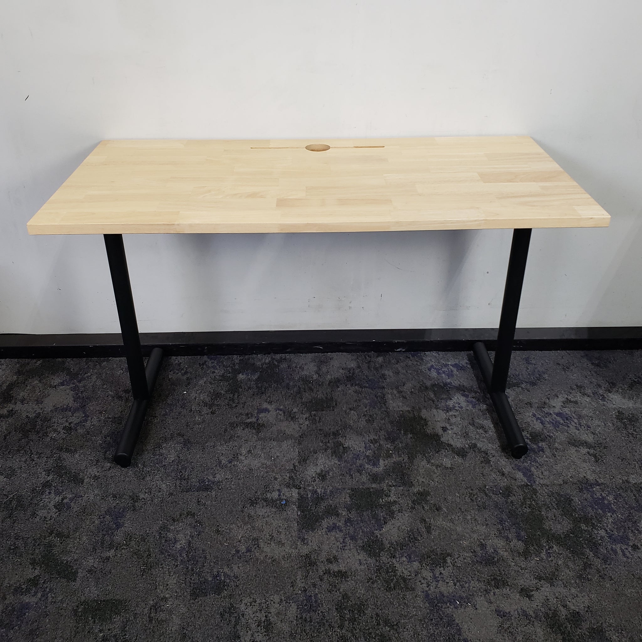 Desks in Minneapolis, St. Paul, Plymouth, MN Used Office Furniture