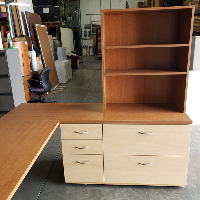 U-Shape Desk with Hutch