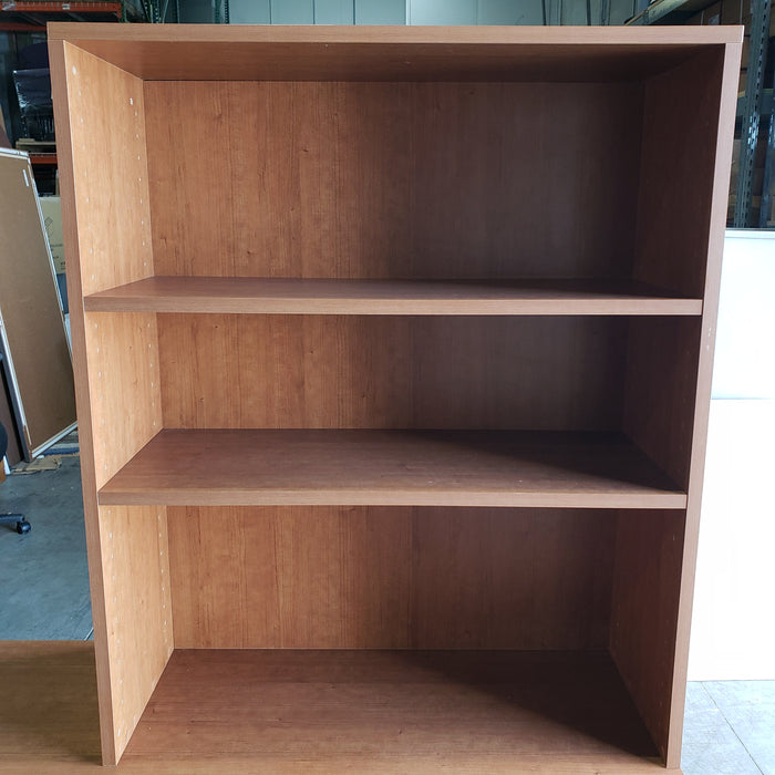 U-Shape Desk with Hutch