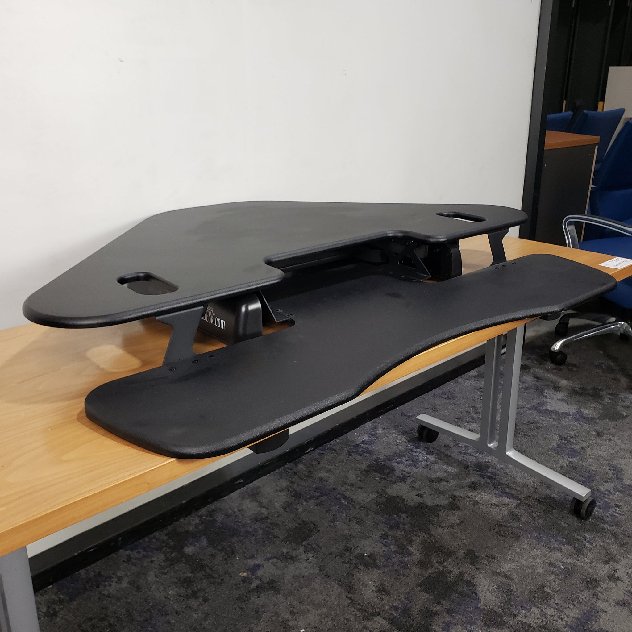 Desks in Minneapolis, St. Paul, Plymouth, MN Used Office Furniture