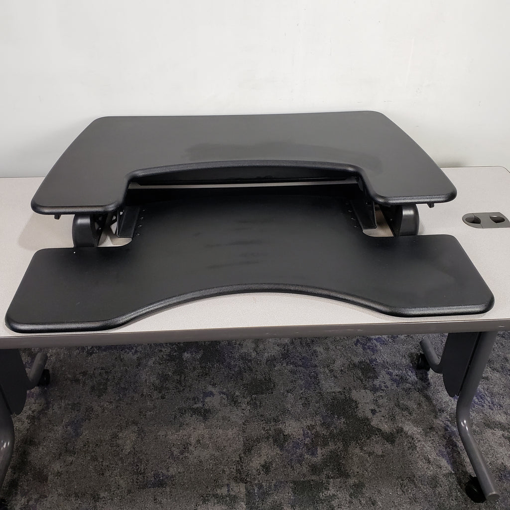 Desks in Minneapolis, St. Paul, Plymouth, MN Used Office Furniture