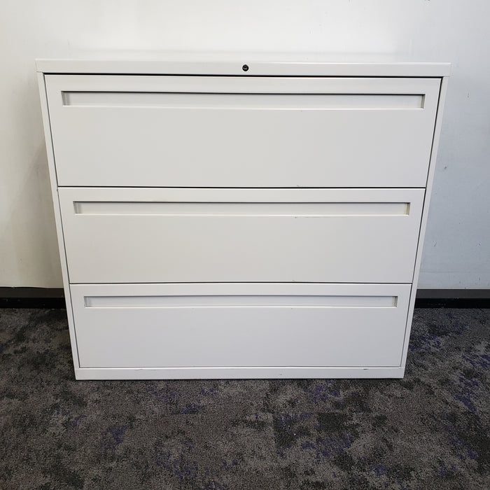 42" 3 Drawer Lateral File Cabinet