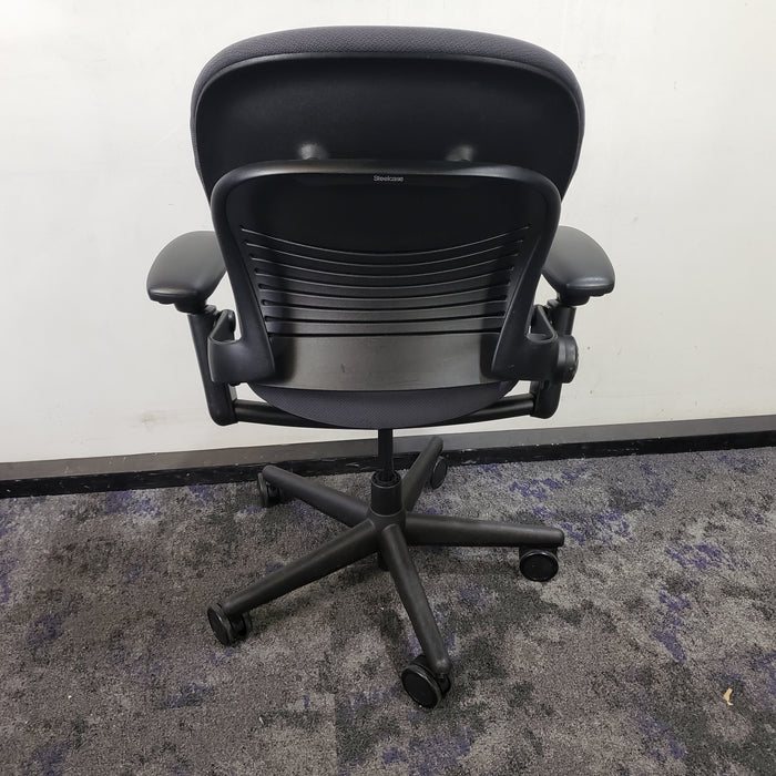 Steelcase V1 Leap