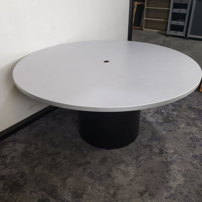 5' Round Table