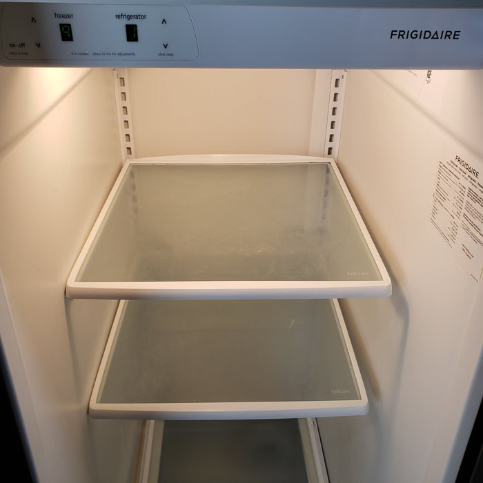 Frigidaire Refrigerator / Freezer