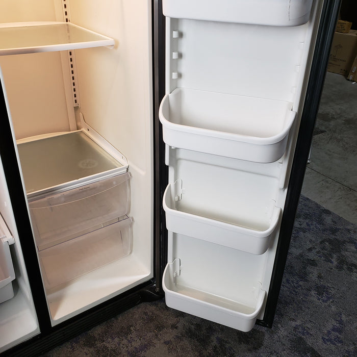 Frigidaire Refrigerator / Freezer