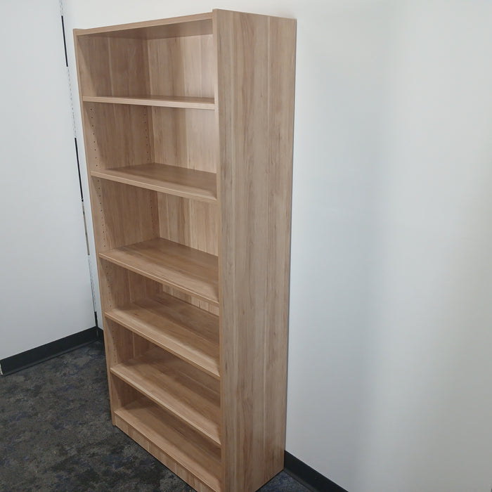 5 Shelf Bookcase / Bookshelf
