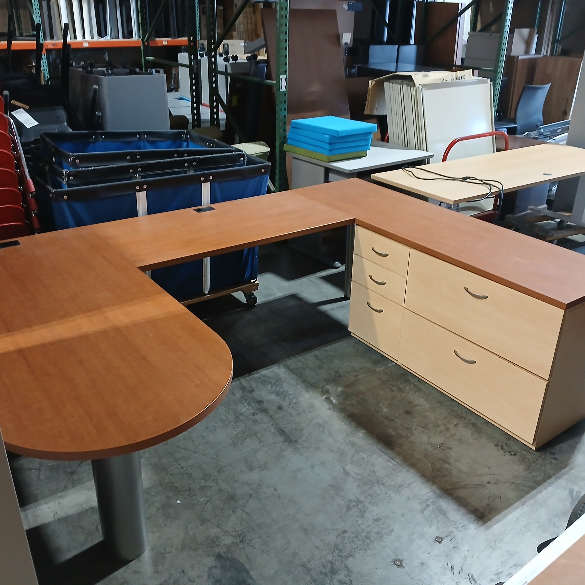 All Desks — TJ Office Furniture