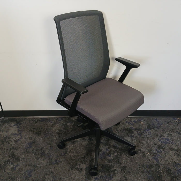 Very Desk Chair