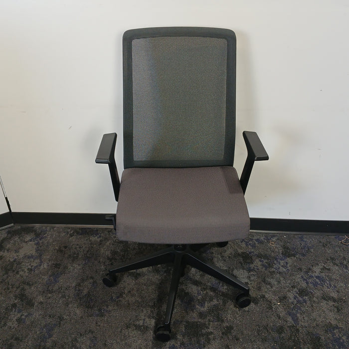 Very Desk Chair