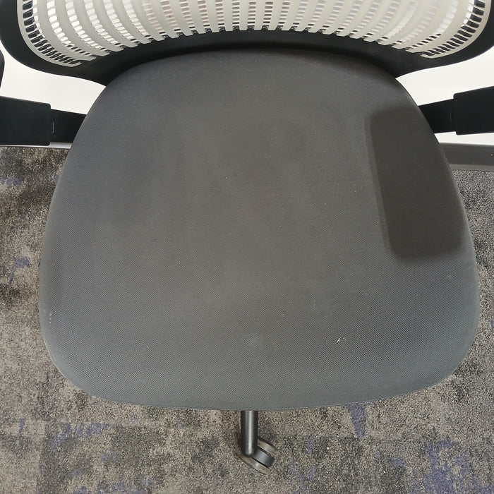 Generation Desk Chair