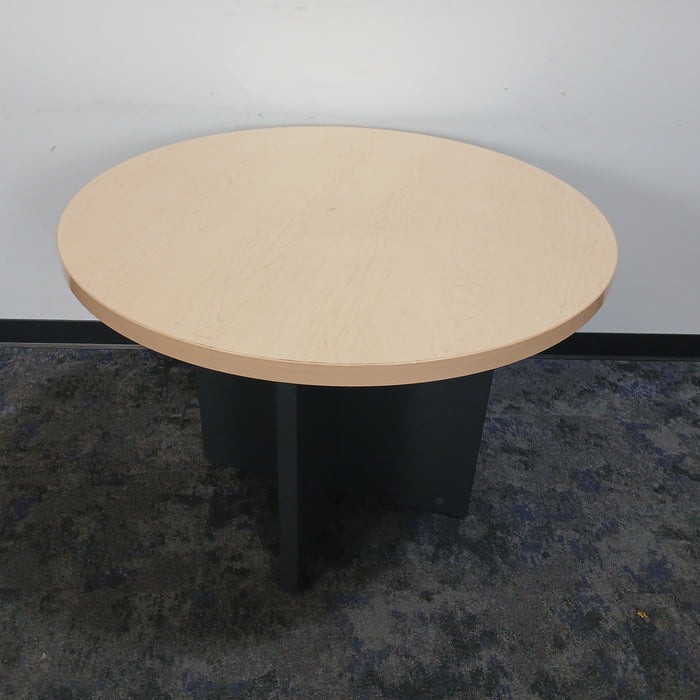 36" Round Table