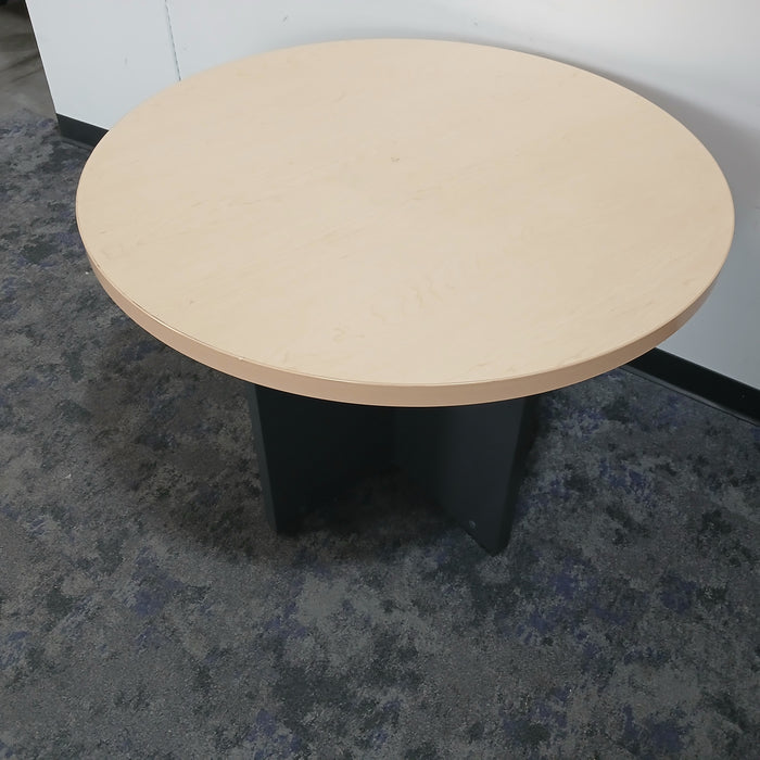 36" Round Table