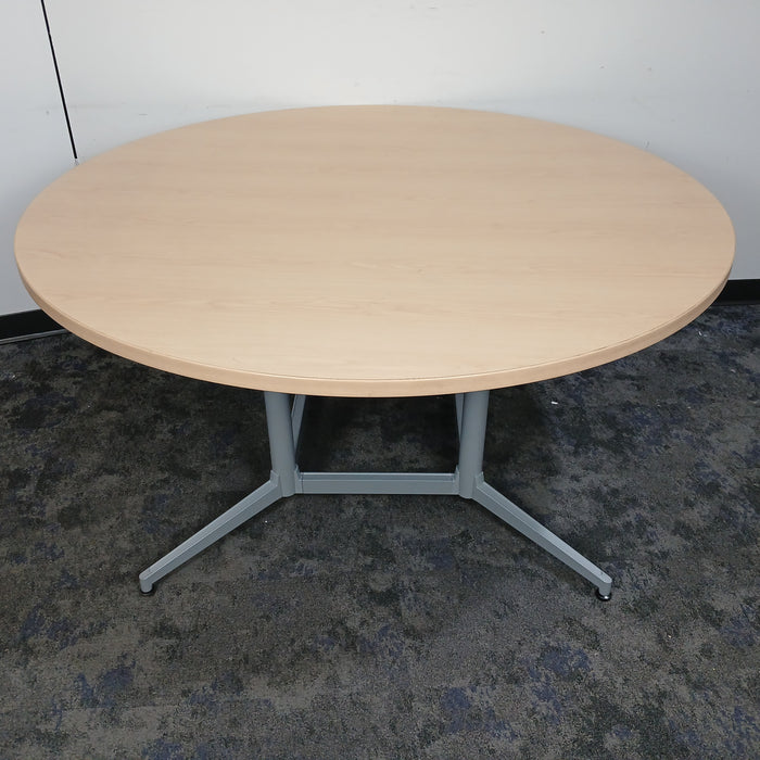 60" Round Table