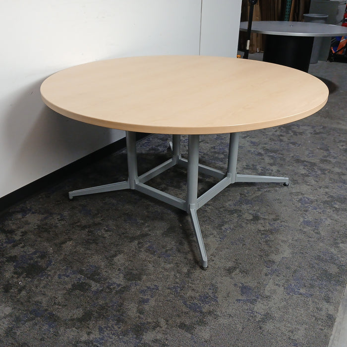 60" Round Table