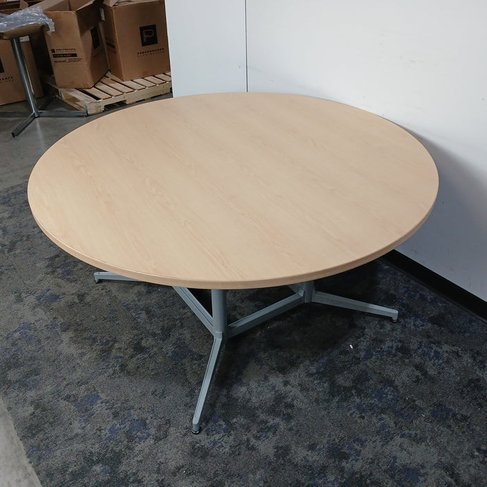 60" Round Table