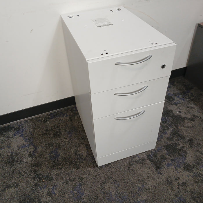 Under Cabinet B/B/F Pedestal File Cabinet