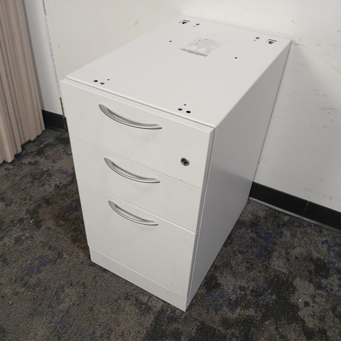 Under Cabinet B/B/F Pedestal File Cabinet