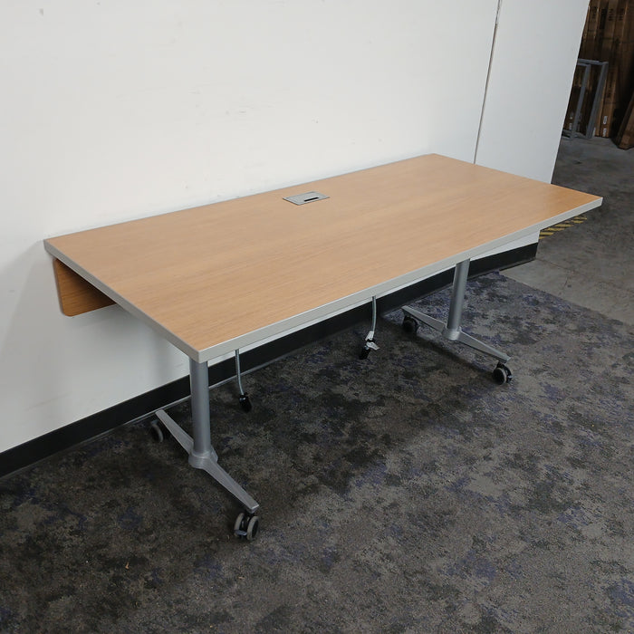 Mobile Training Room Table