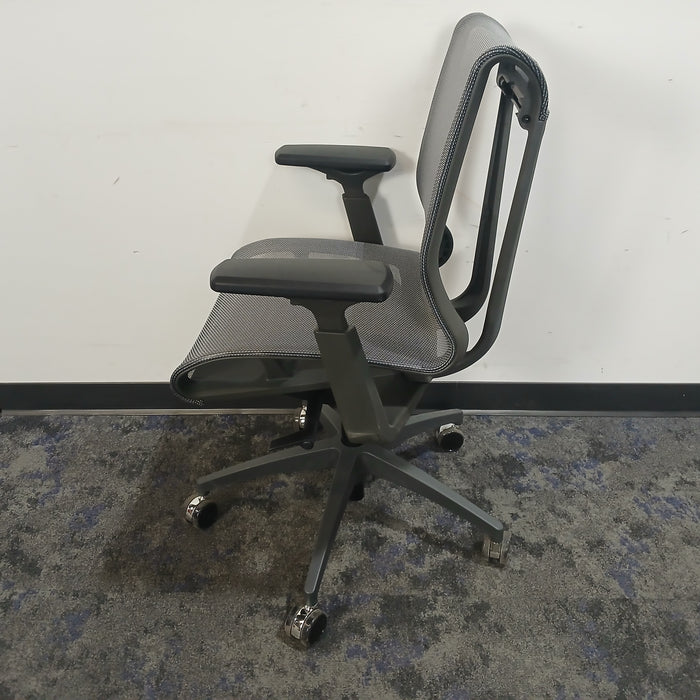 Cydia Task Chair