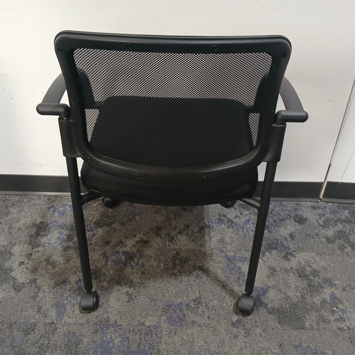 Rolling Mesh Back Guest Chair