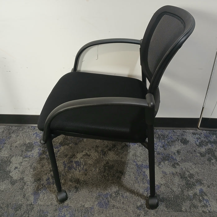 Rolling Mesh Back Guest Chair