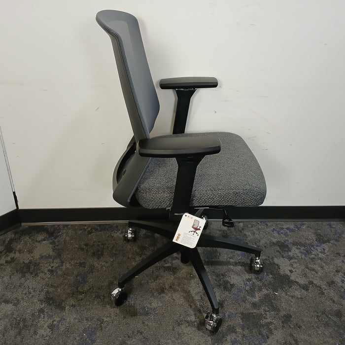 Neo Desk Chair