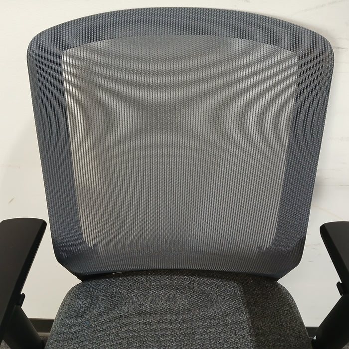 Neo Desk Chair