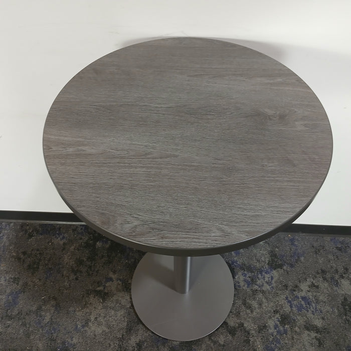 24" Round Standing Table