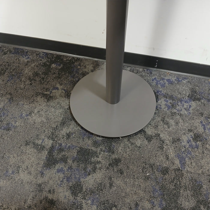 24" Round Standing Table