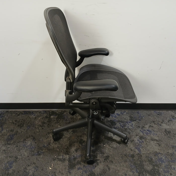 Herman Miller Aeron - Size C