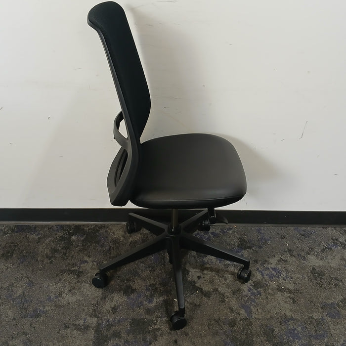 Soji Conference Room Chair