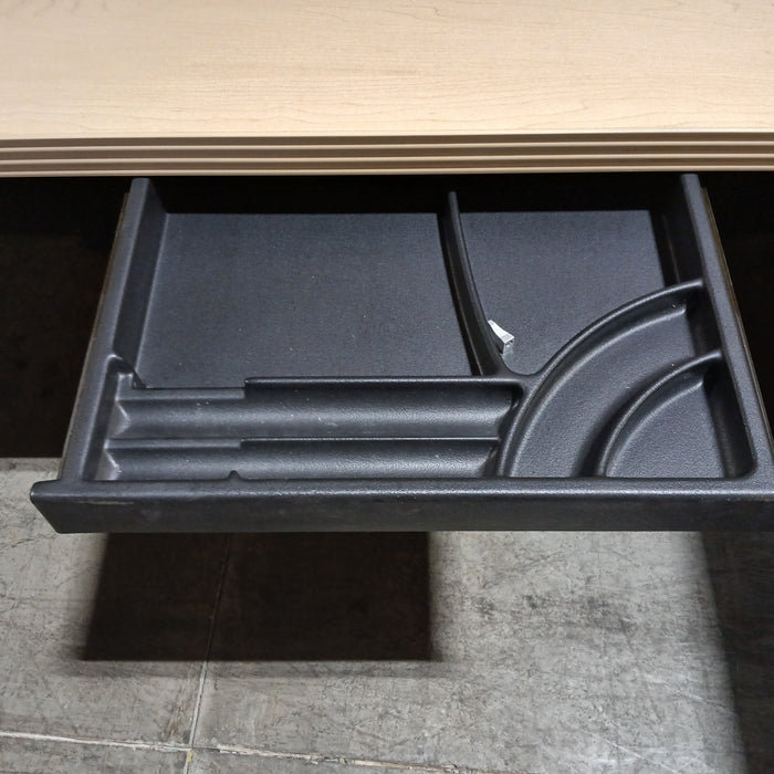 U-shaped Bullet Desk