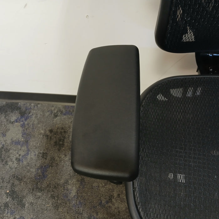 Rika Mesh Office Chair