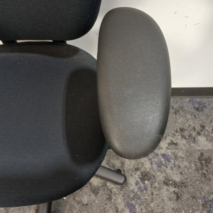 Criterion Desk Chair