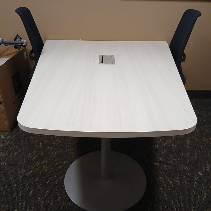 6' Collaboration Table