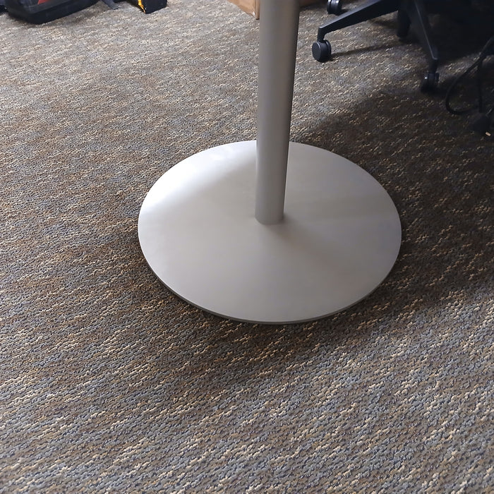 6' Collaboration Table